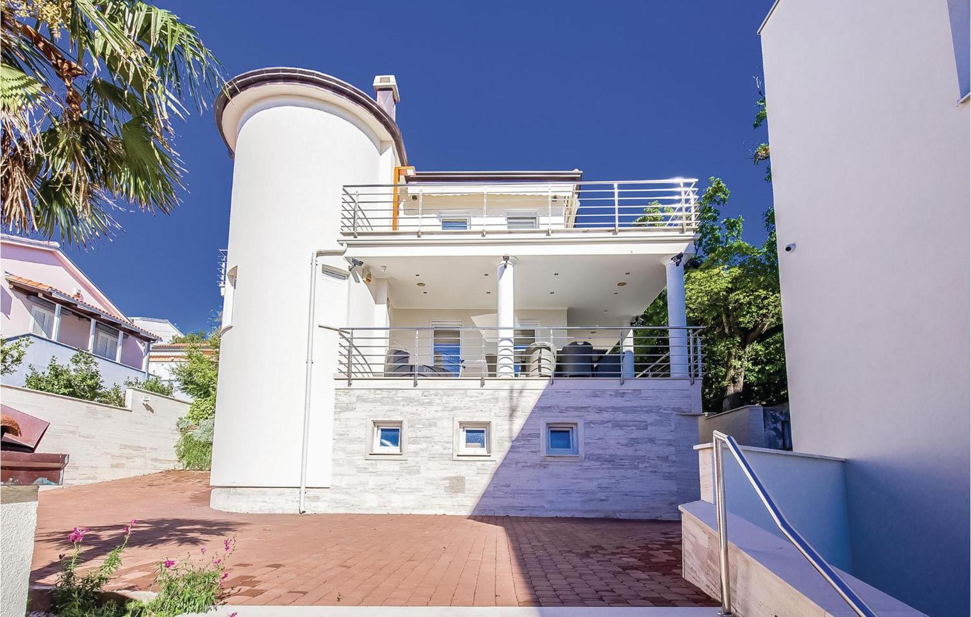 2 Bedroom Lovely Apartment In ツリクヴェニツァ エクステリア 写真